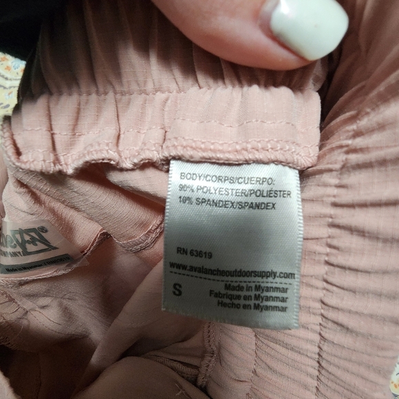 Avalanche Outdoor Hiking Quick Dry Capri Pant Size Small NWT - Picture 13 of 14